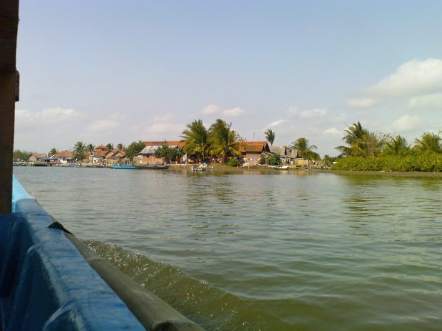 Daerah Kristenisasi LSM Asing, Desa Ujung Gagak Kampung Laut Cilacap